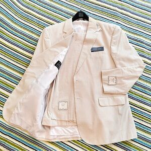 NEW! With Tags! Jos. A. Bank Pinstripe “Seersucker” Tan & White Suit 46R/41W